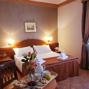 hotel-squarciarelli.it-romehotels.com/